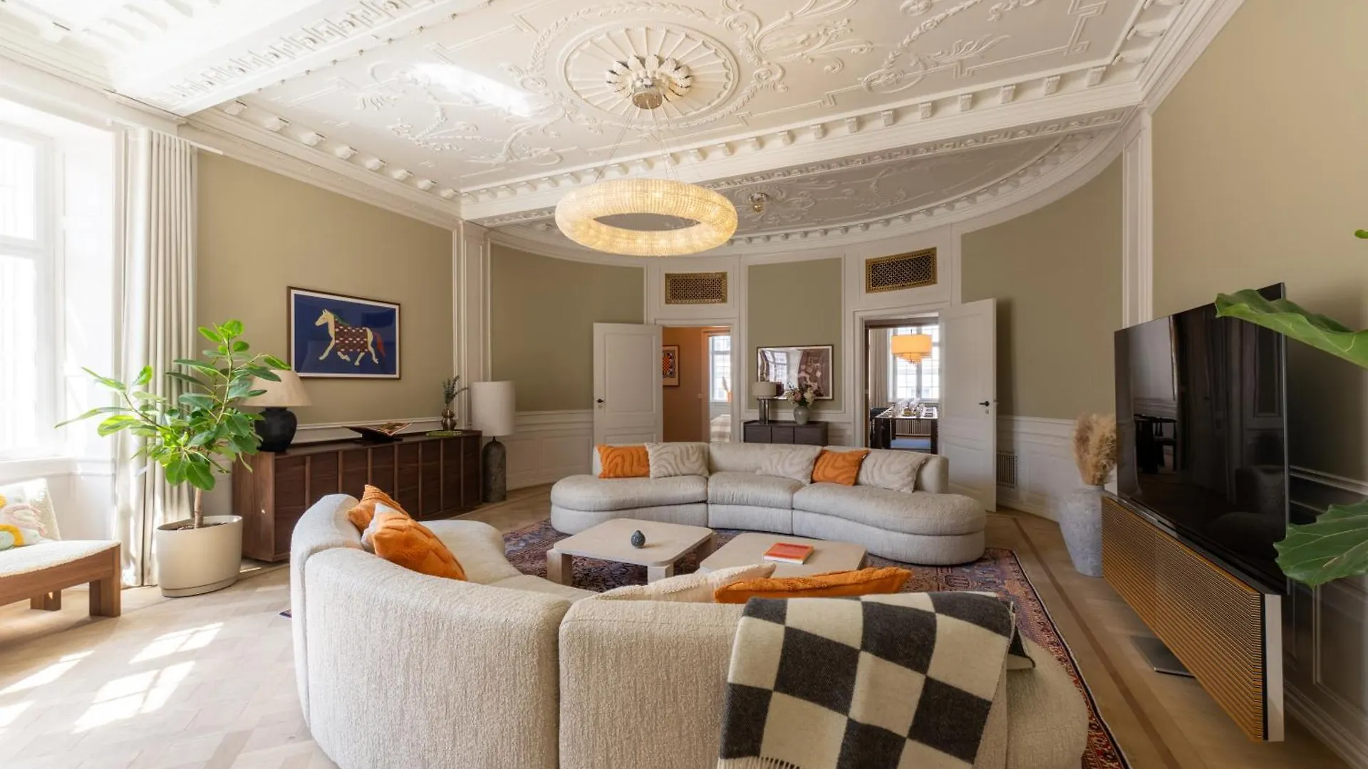 Royal And Luxurious Manor Apartments Copenaghen