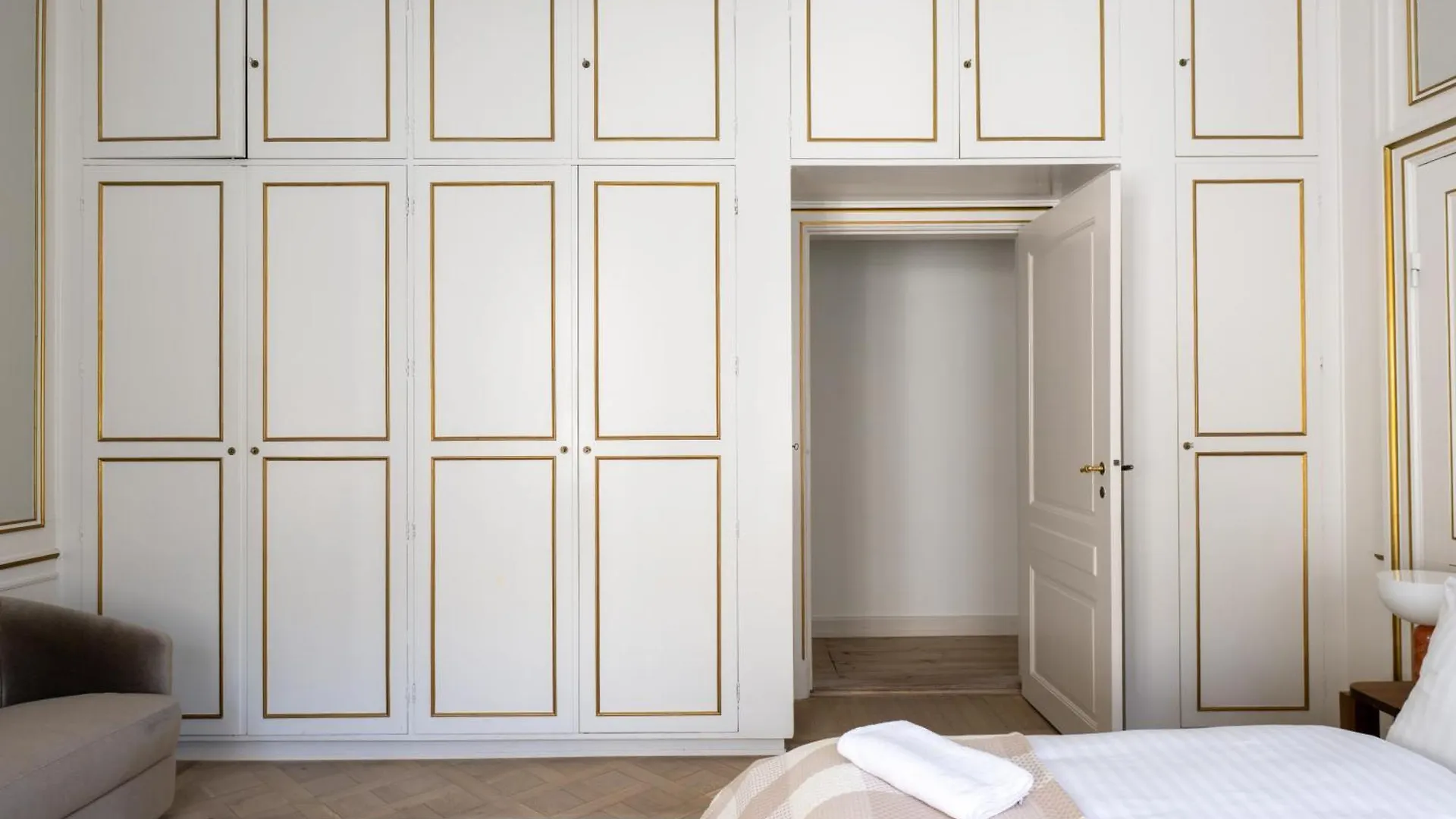 Royal And Luxurious Manor Apartments Copenaghen