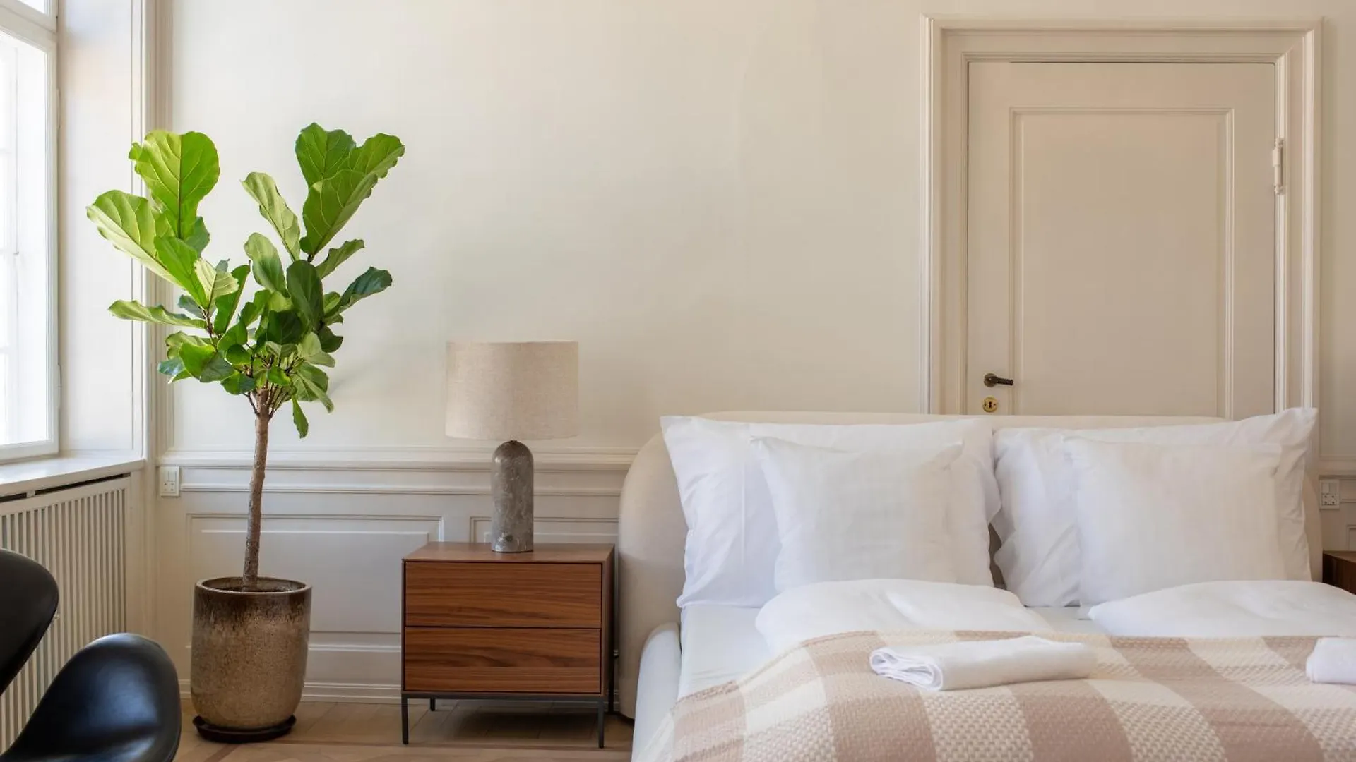 Royal And Luxurious Manor Apartments Copenaghen