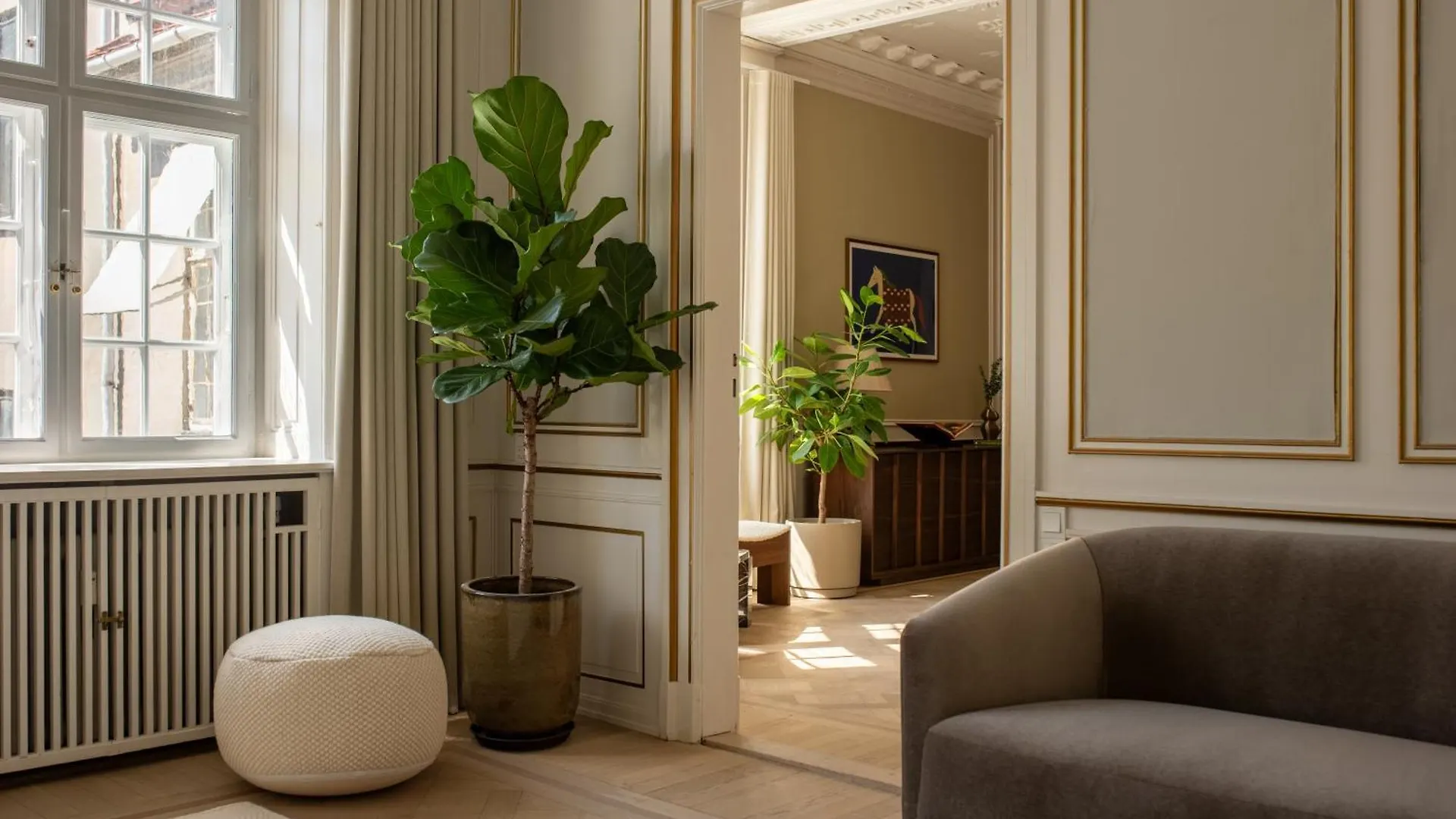 Royal And Luxurious Manor Apartments Copenaghen